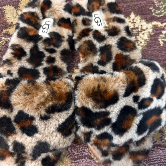UGG Animal print sandals - Picture 1 of 5